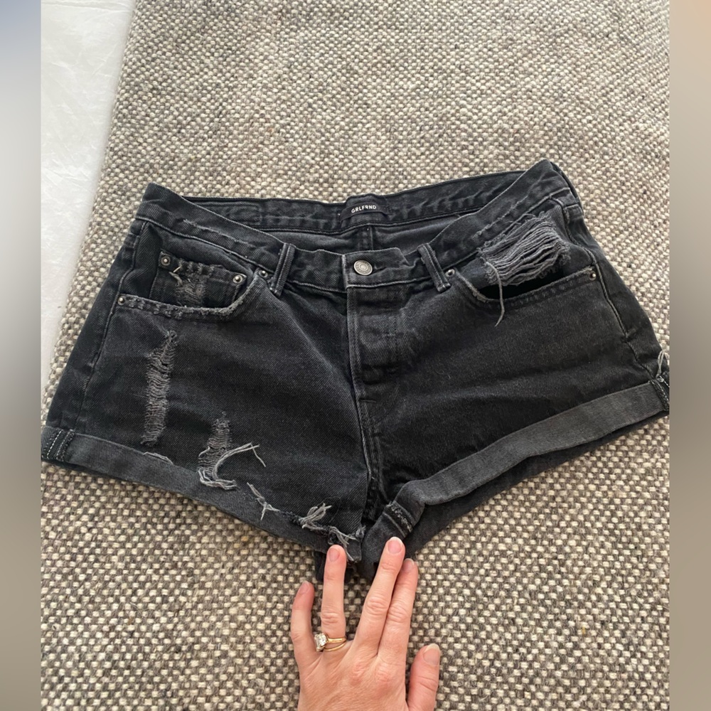 GRLFRND shorts size 27